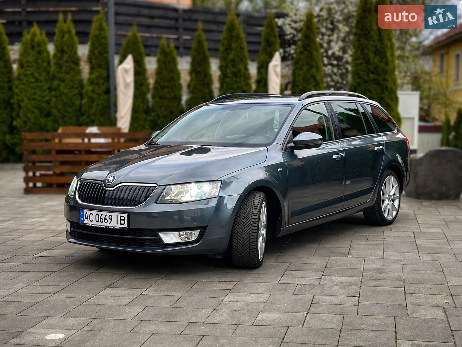 2016 Skoda Octavia - фото 1
