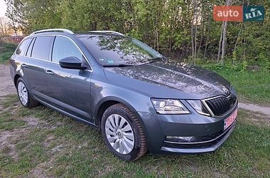 Универсал Skoda Octavia 2019 в Львове