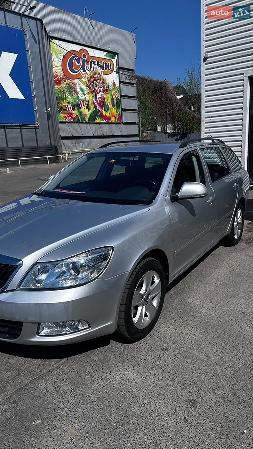 2011 Skoda Octavia - мініатюра 3