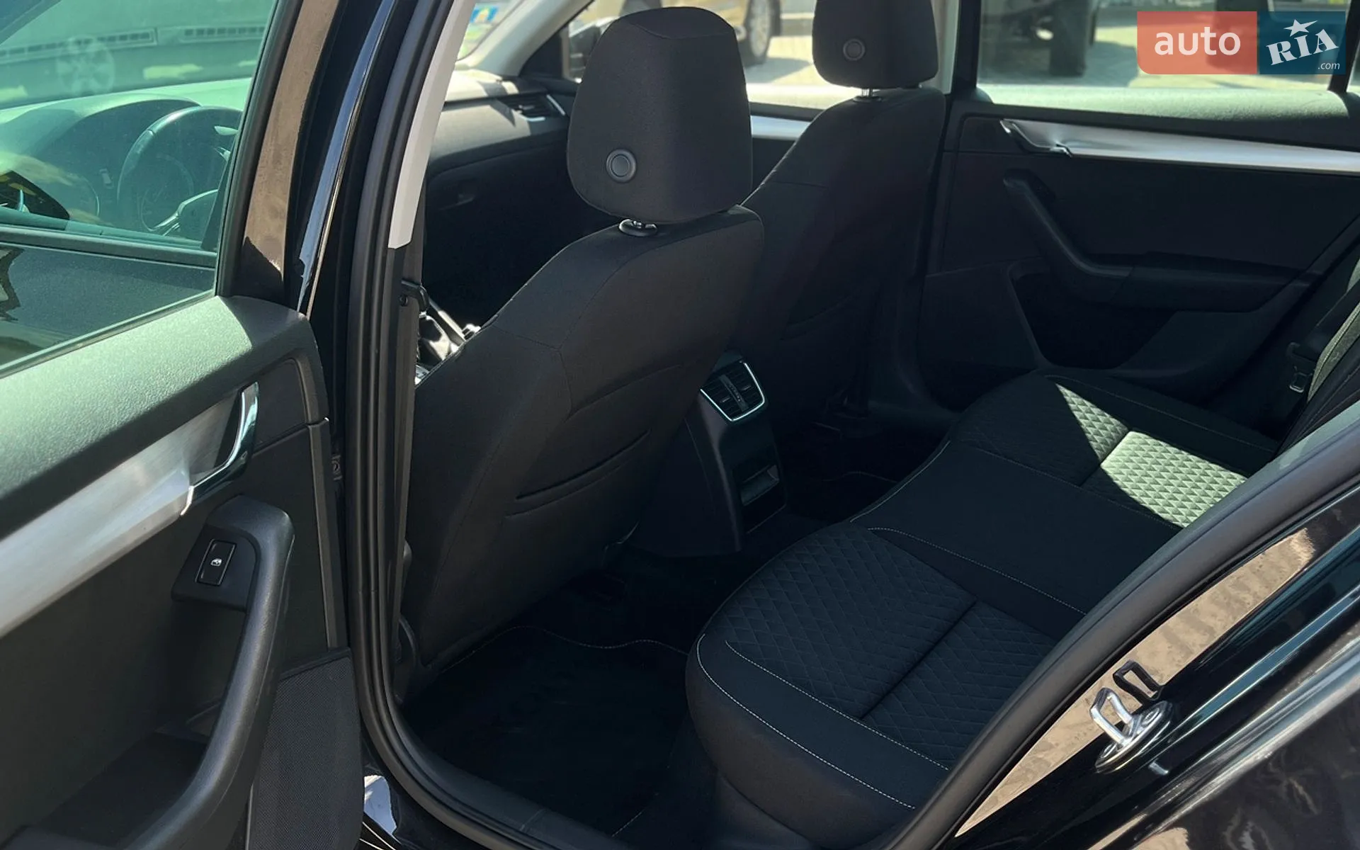 2017 Skoda Octavia - мініатюра 22