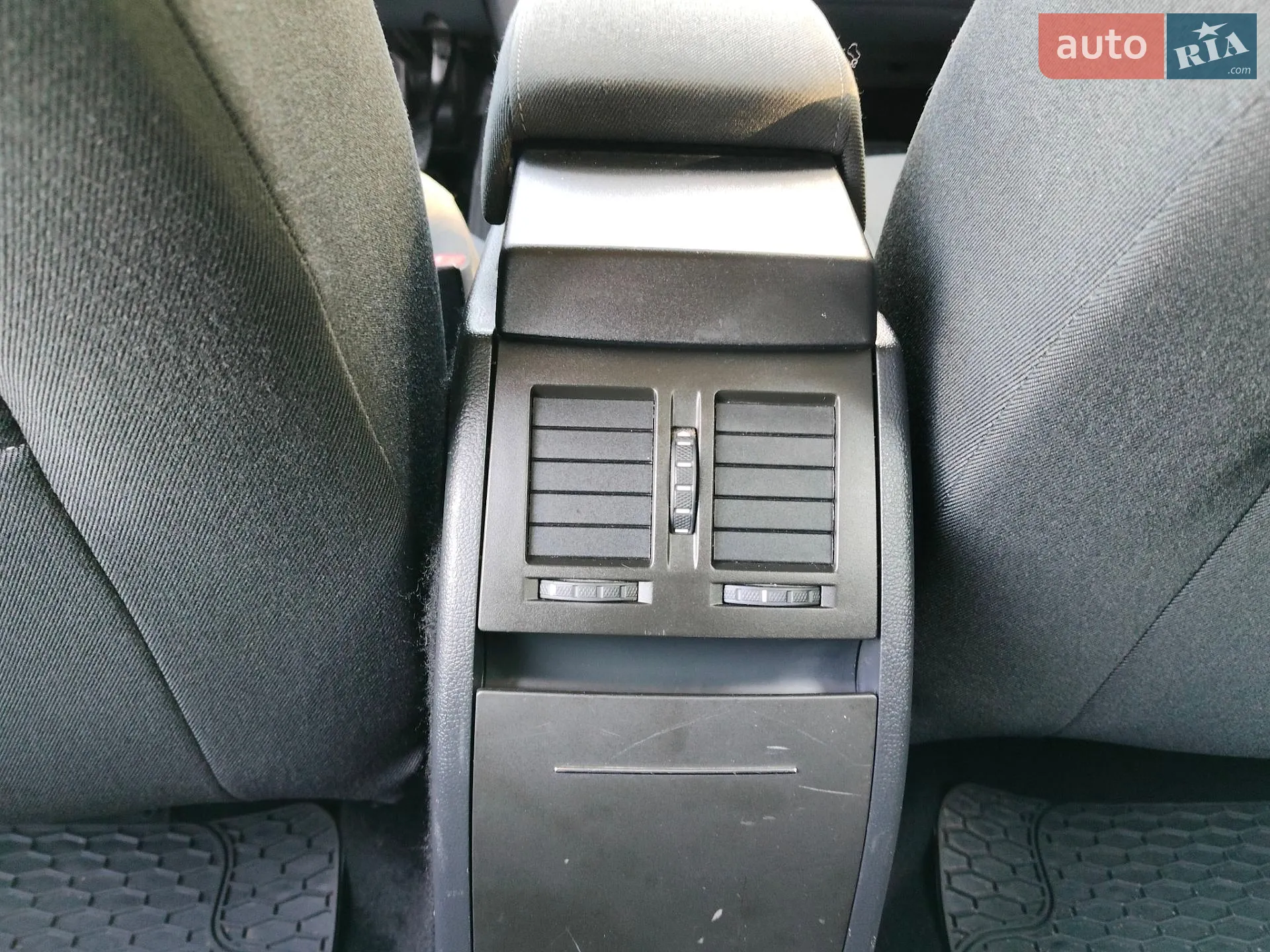 2011 Skoda Octavia - мініатюра 30