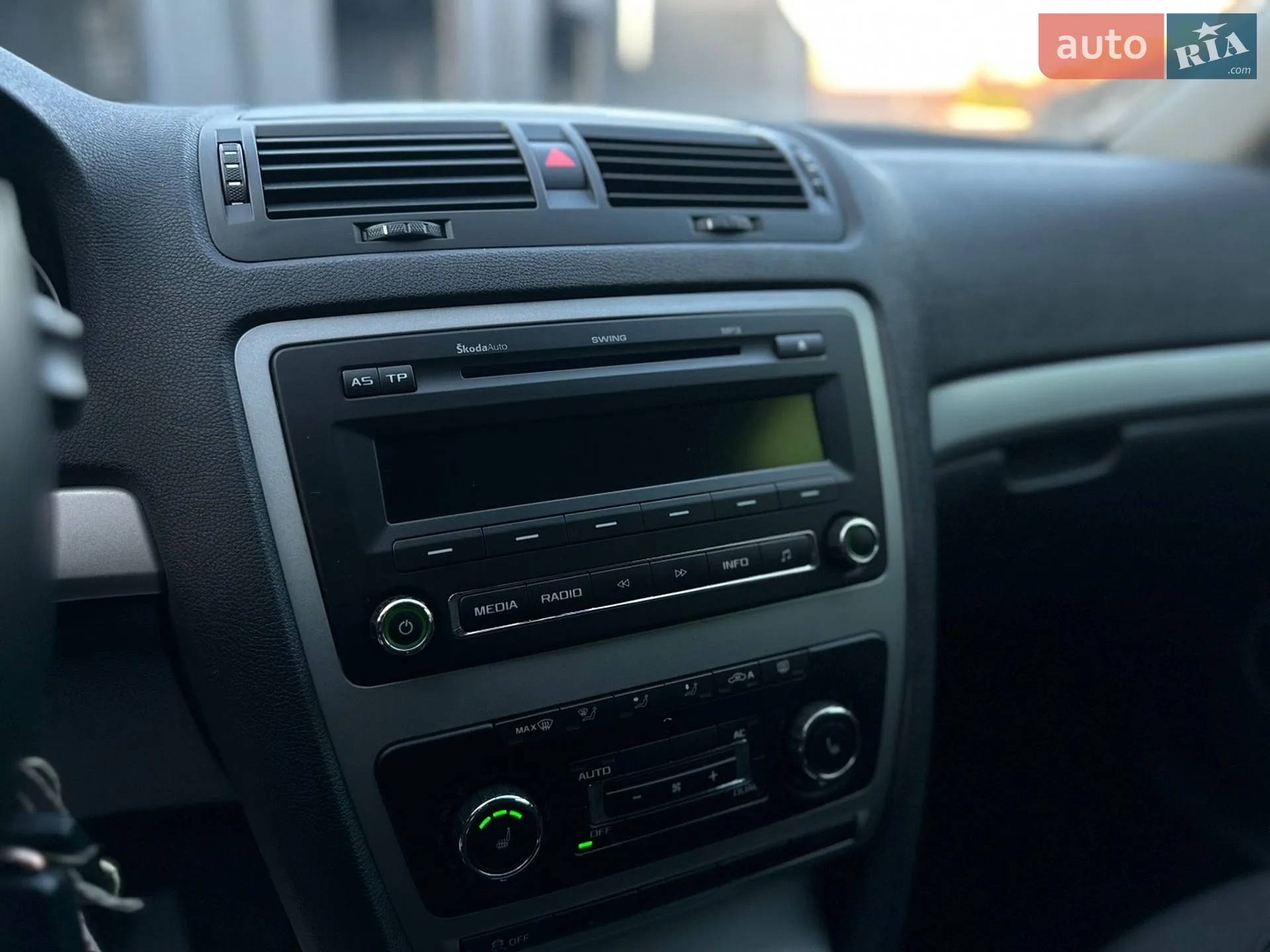2012 Skoda Octavia - мініатюра 38