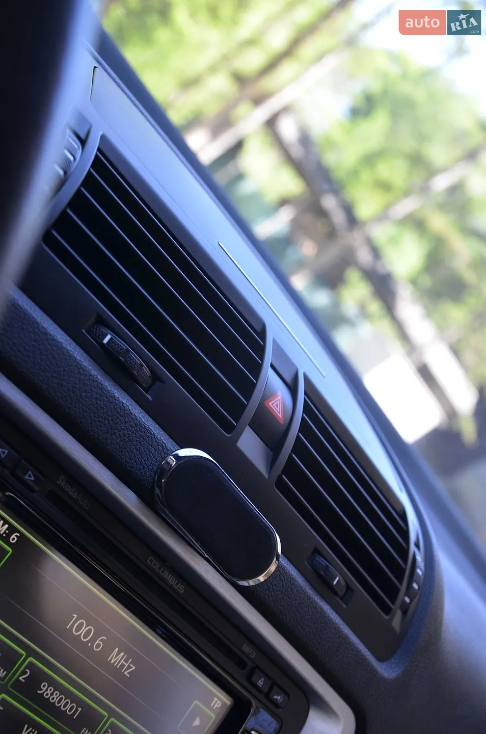 2010 Skoda Octavia - мініатюра 43