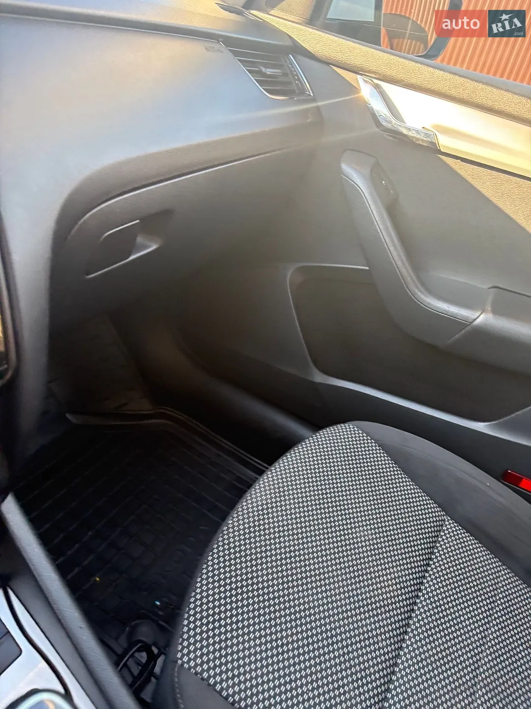 2013 Skoda Octavia - мініатюра 28
