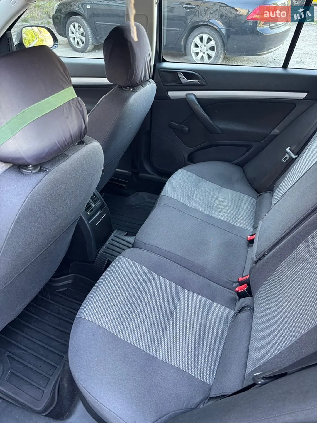 2011 Skoda Octavia - мініатюра 11