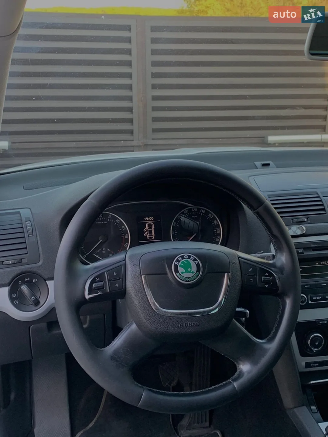2011 Skoda Octavia - мініатюра 10