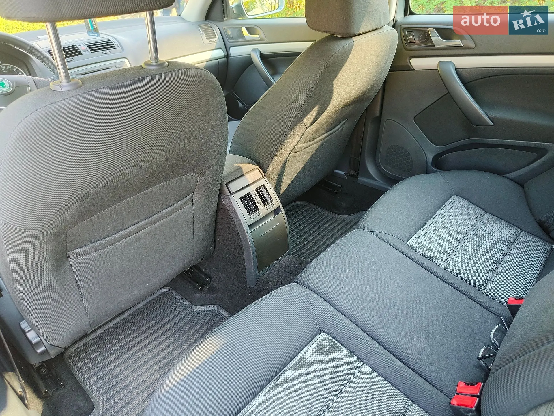 2012 Skoda Octavia - мініатюра 26