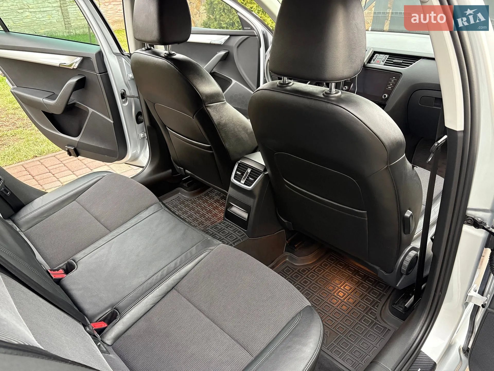 2017 Skoda Octavia - мініатюра 20