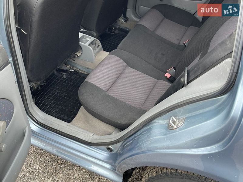 Универсал Skoda Octavia 2003 в Первомайске