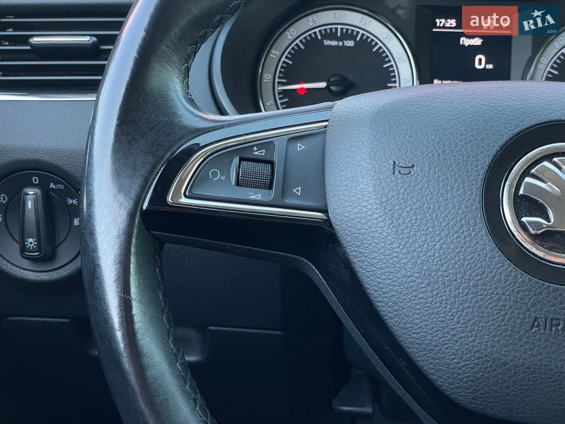 2019 Skoda Octavia - мініатюра 44