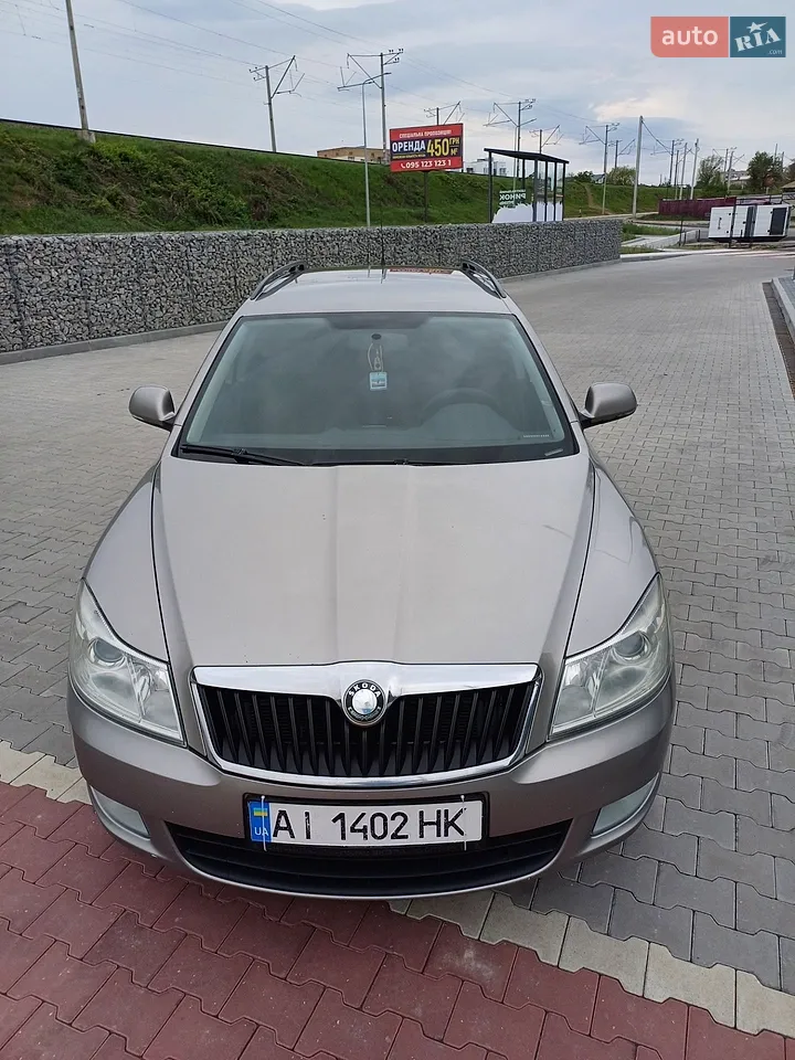 2010 Skoda Octavia - мініатюра 18