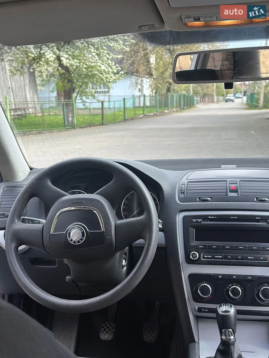 2011 Skoda Octavia - мініатюра 13