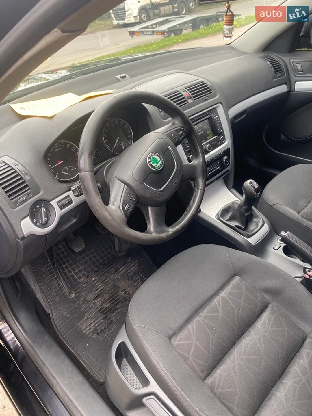 2011 Skoda Octavia - мініатюра 17