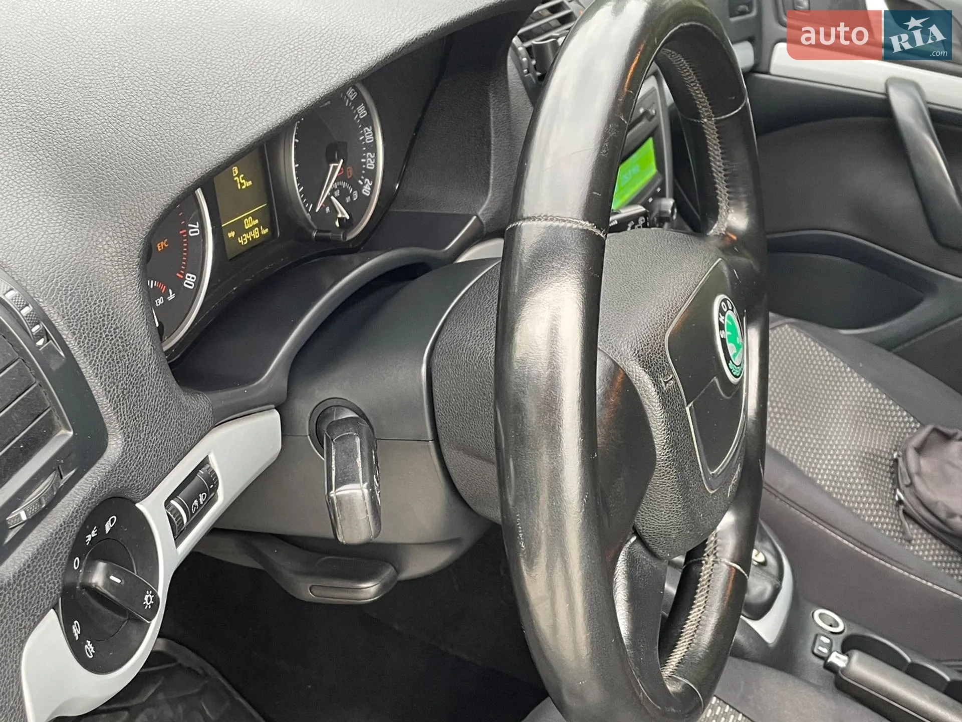 2010 Skoda Octavia - мініатюра 20