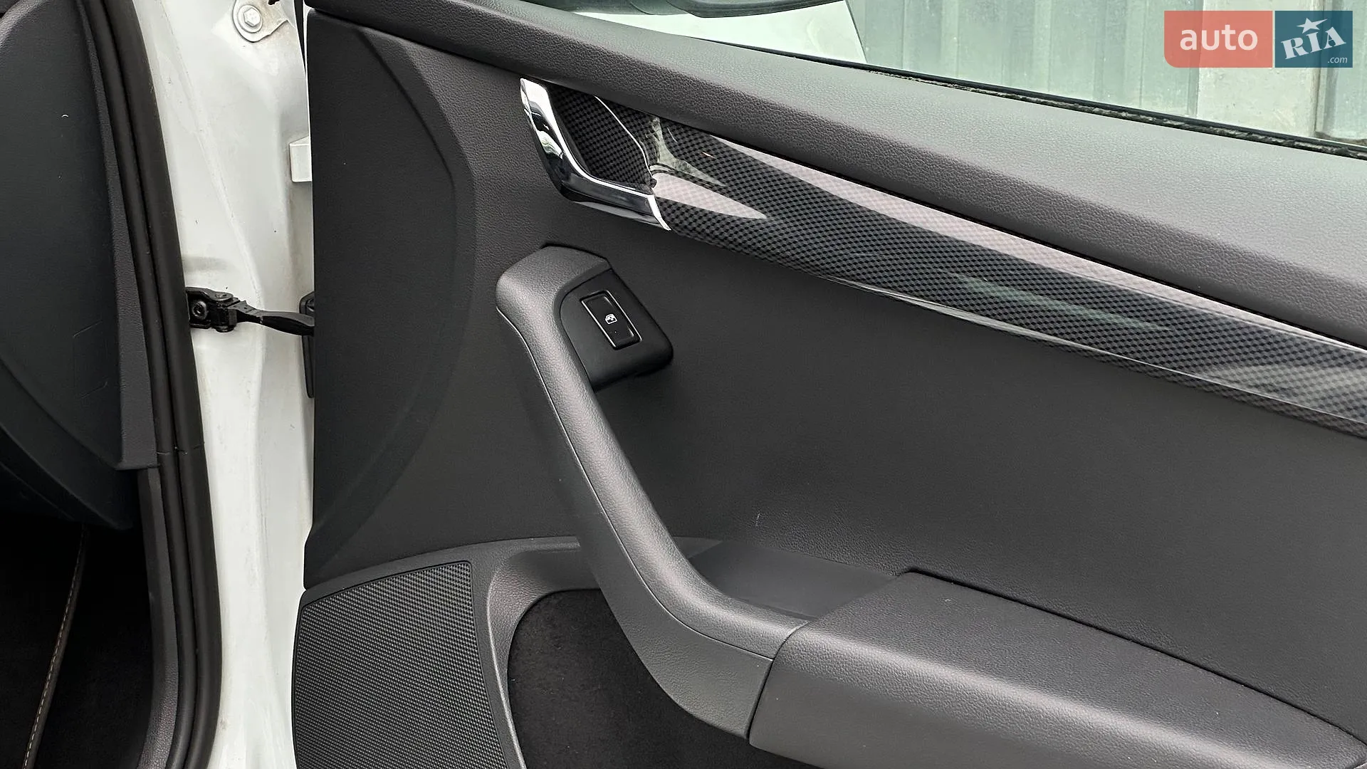 2015 Skoda Octavia - мініатюра 75