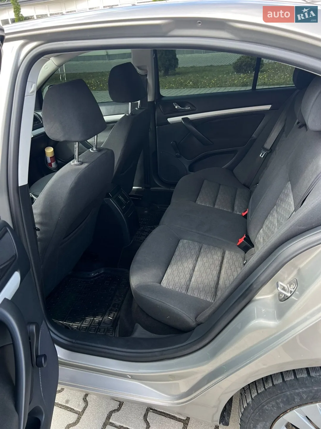 2011 Skoda Octavia - мініатюра 10