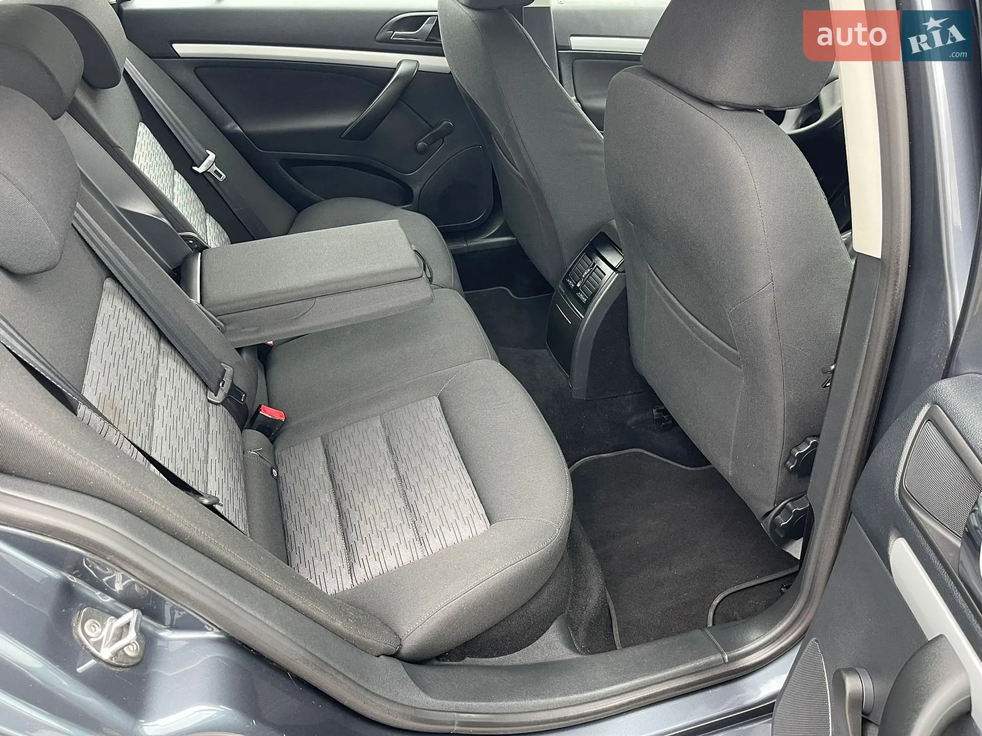 2011 Skoda Octavia - мініатюра 35