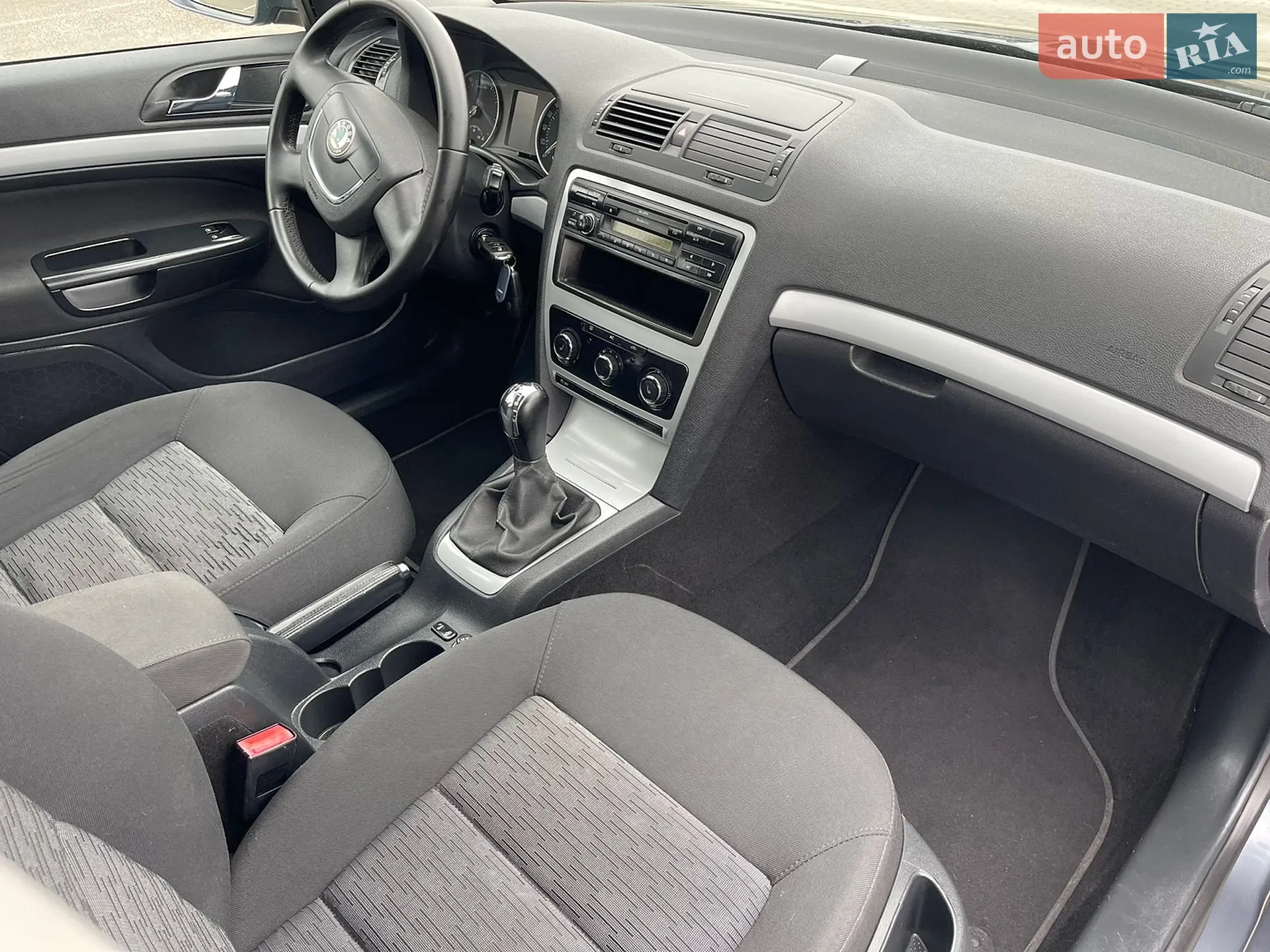 2011 Skoda Octavia - мініатюра 45