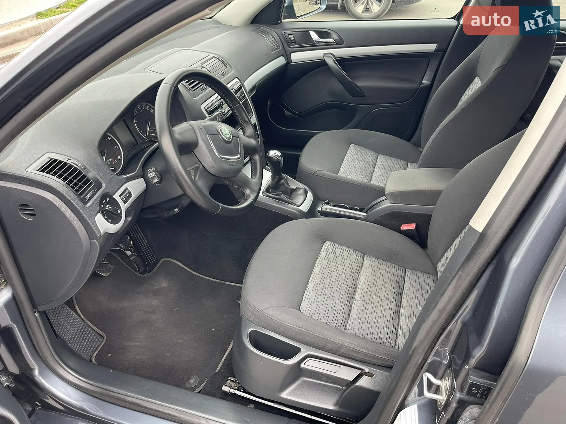 2011 Skoda Octavia - мініатюра 50