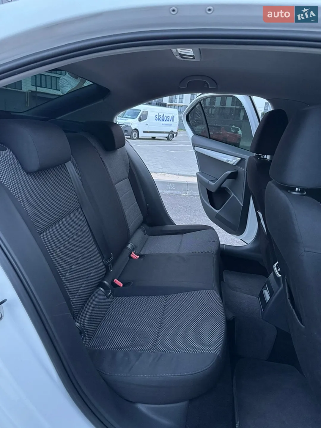 2013 Skoda Octavia - мініатюра 21