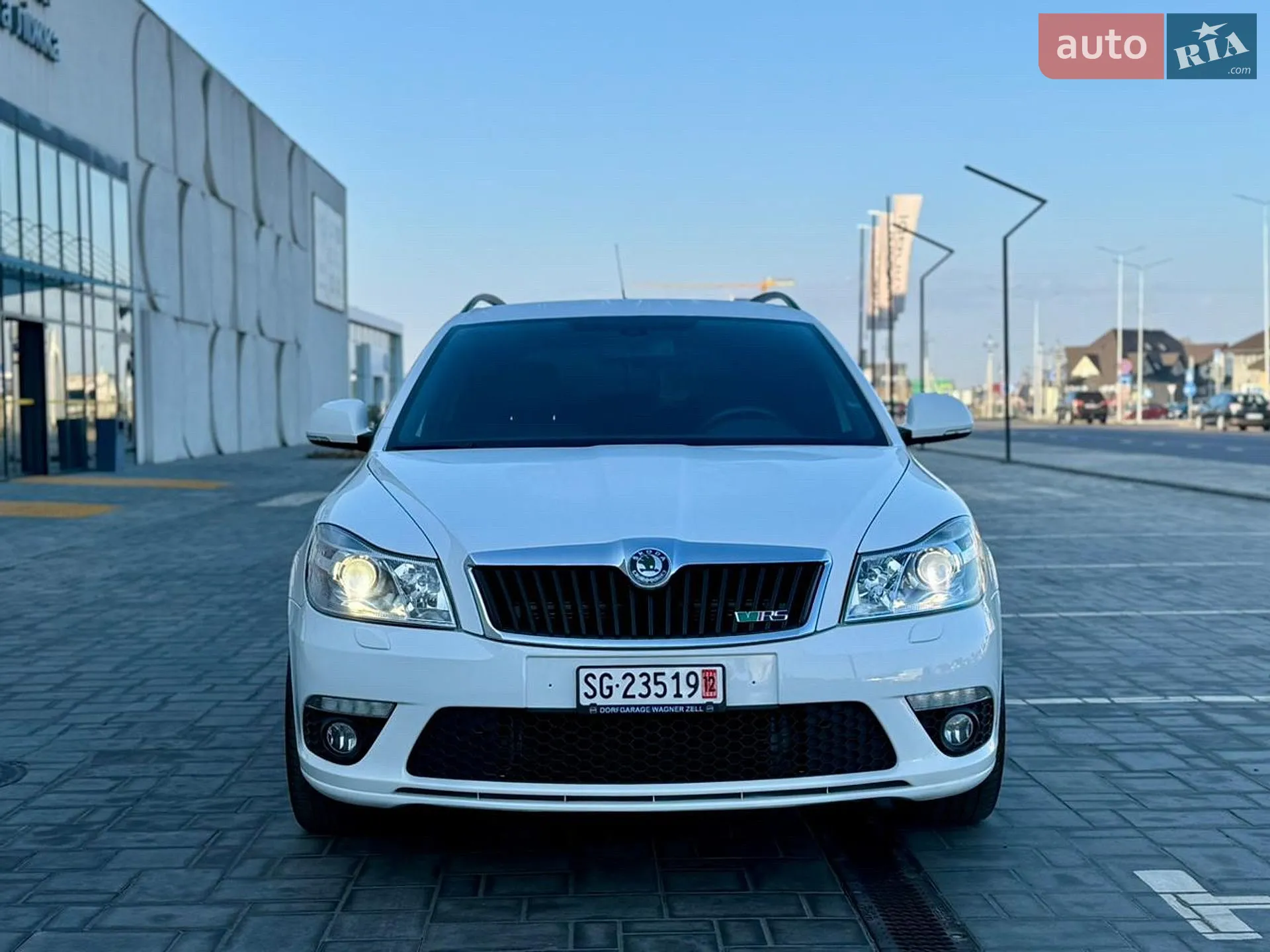 2010 Skoda Octavia - мініатюра 14