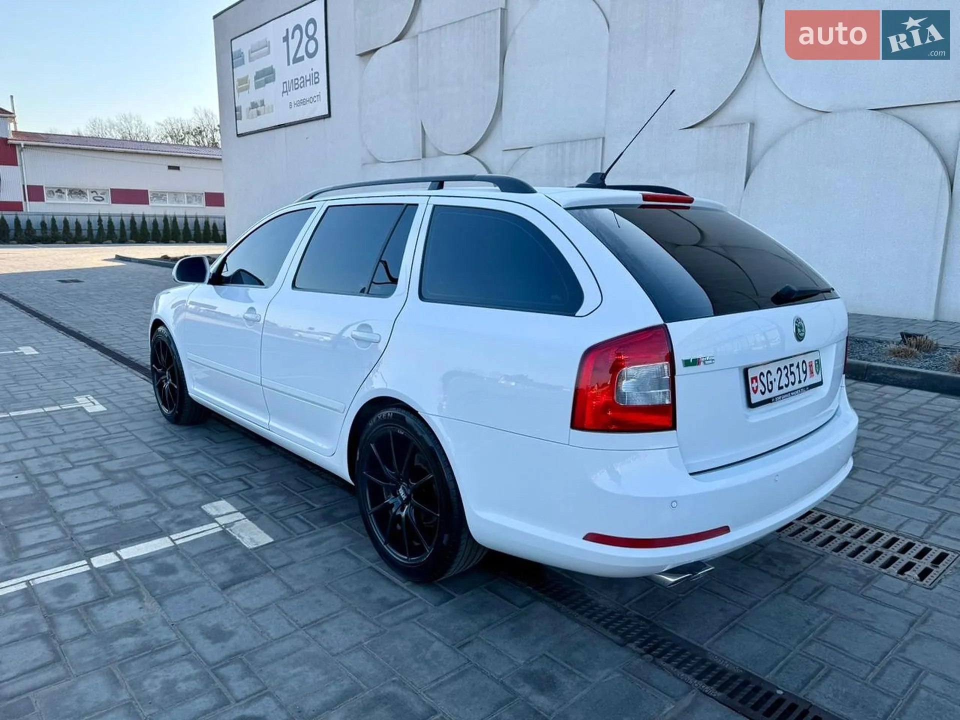 2010 Skoda Octavia - мініатюра 11