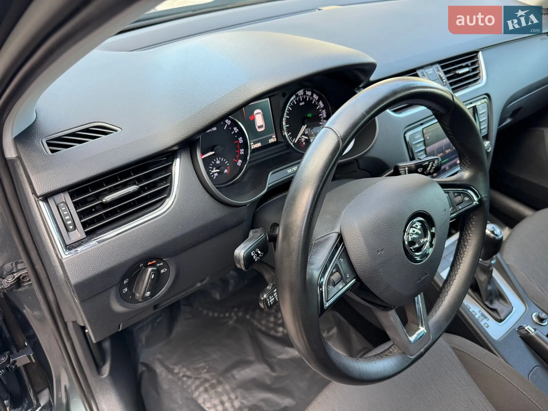 2016 Skoda Octavia - мініатюра 26