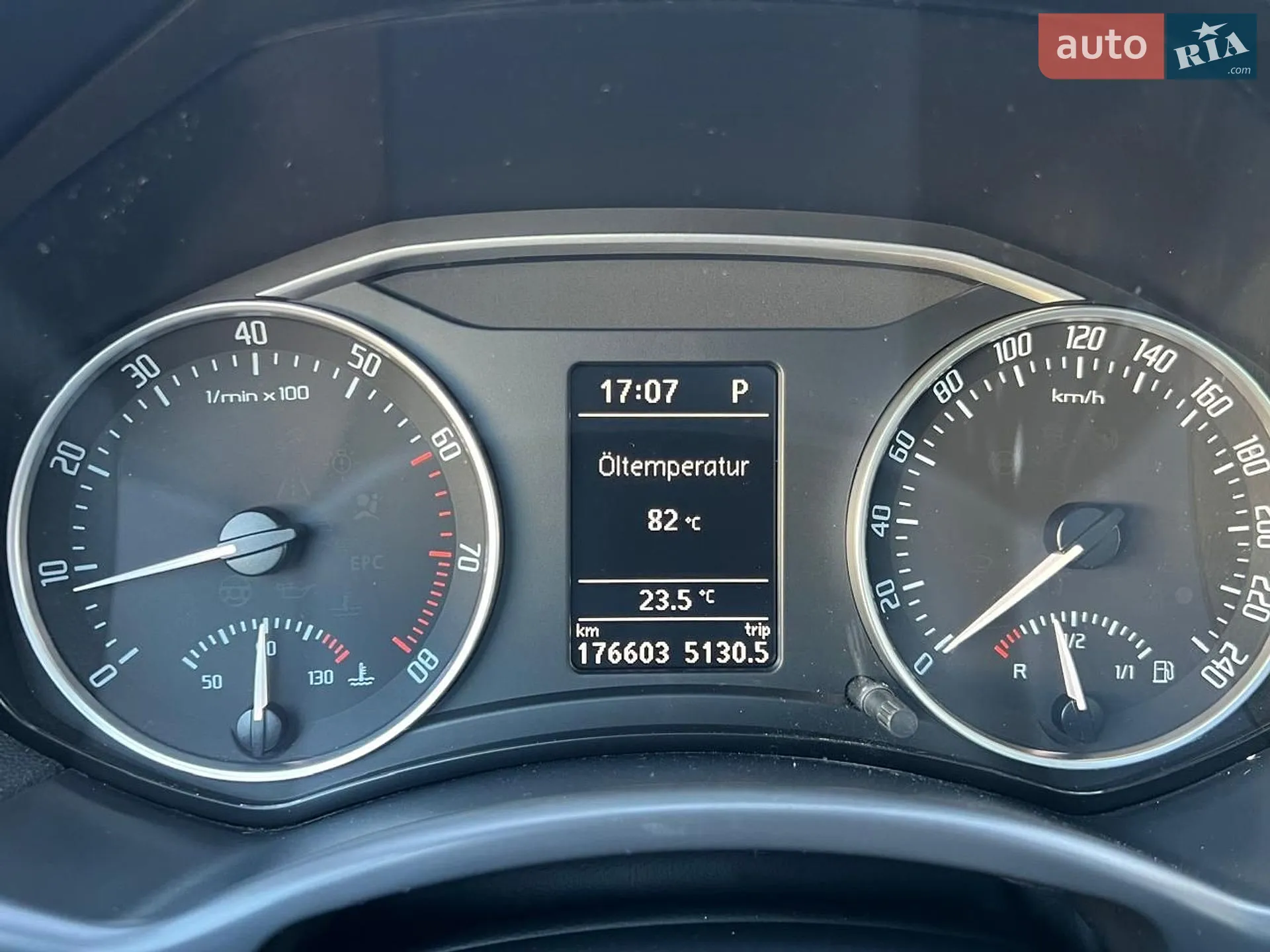 2010 Skoda Octavia - мініатюра 139