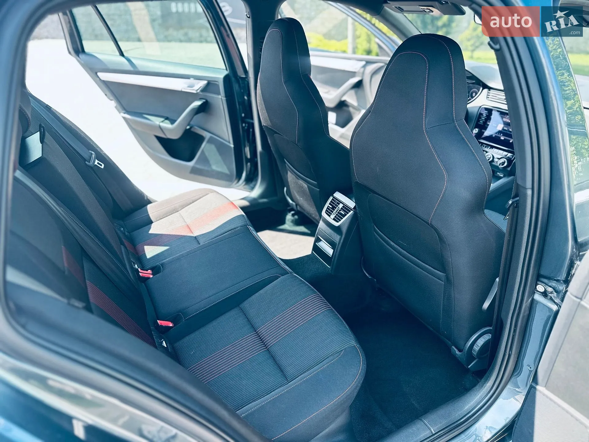 2019 Skoda Octavia - мініатюра 23