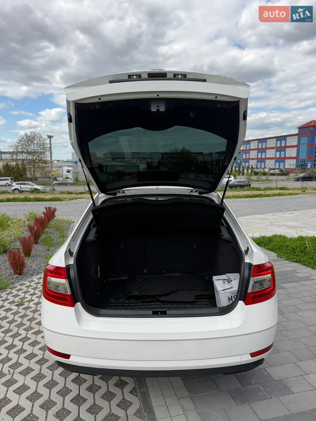 2019 Skoda Octavia - мініатюра 18
