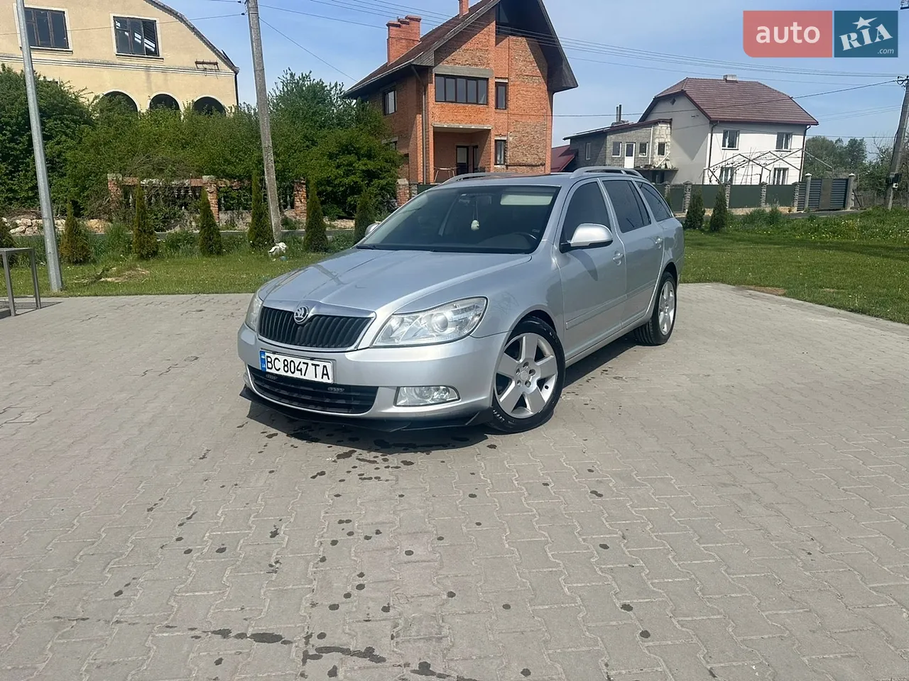 2010 Skoda Octavia - мініатюра 17