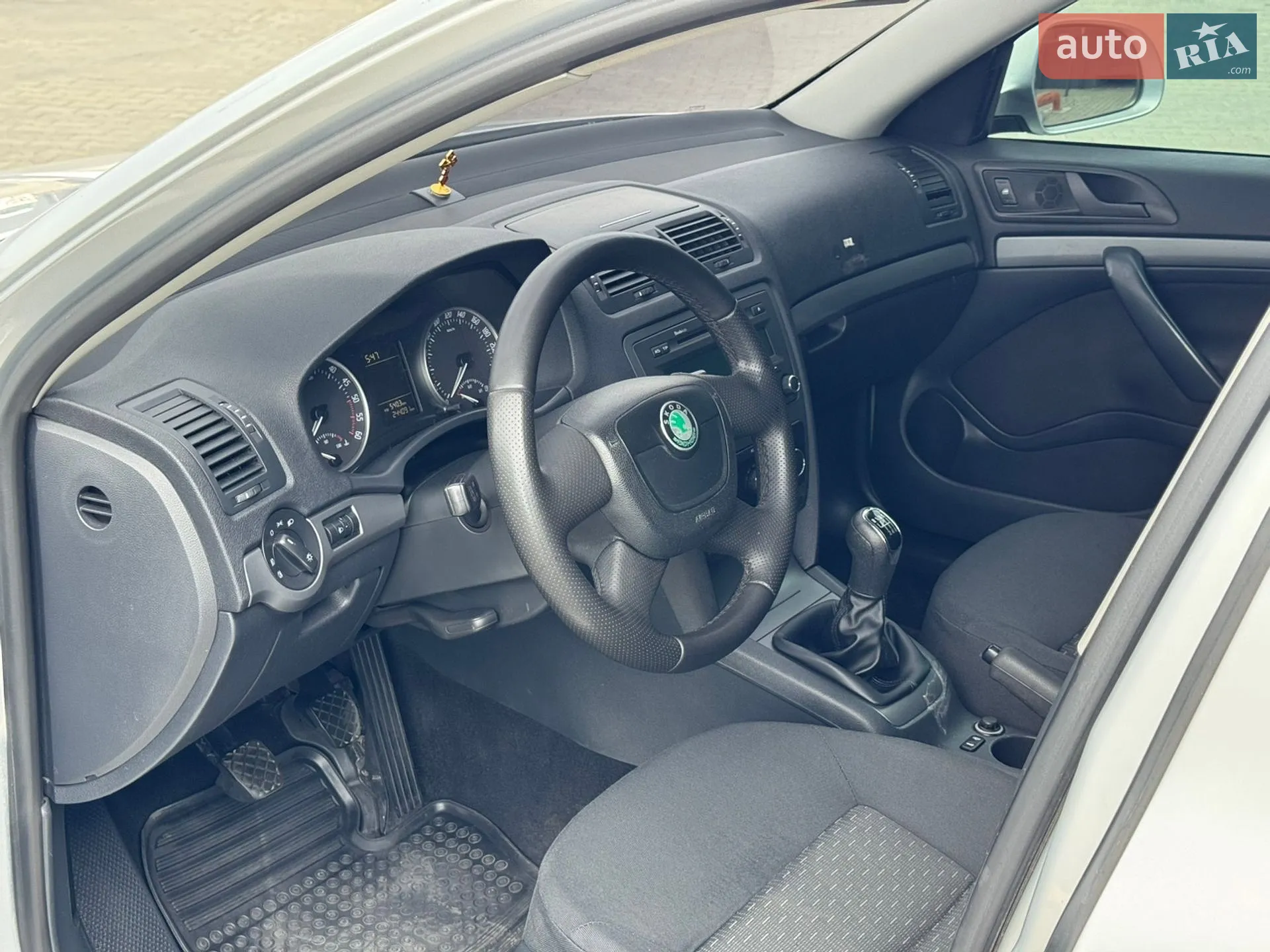 2011 Skoda Octavia - мініатюра 15