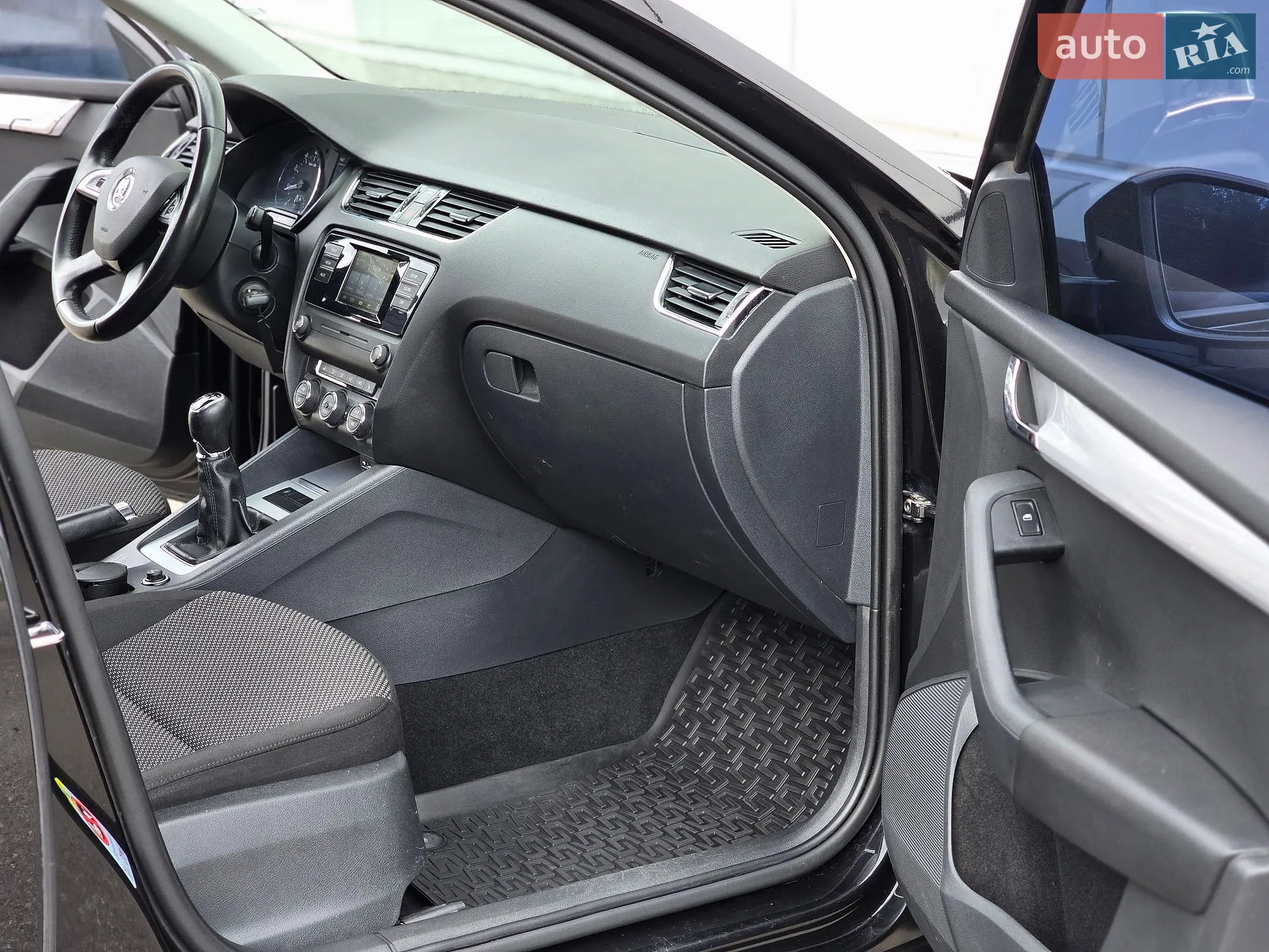 2015 Skoda Octavia - мініатюра 24