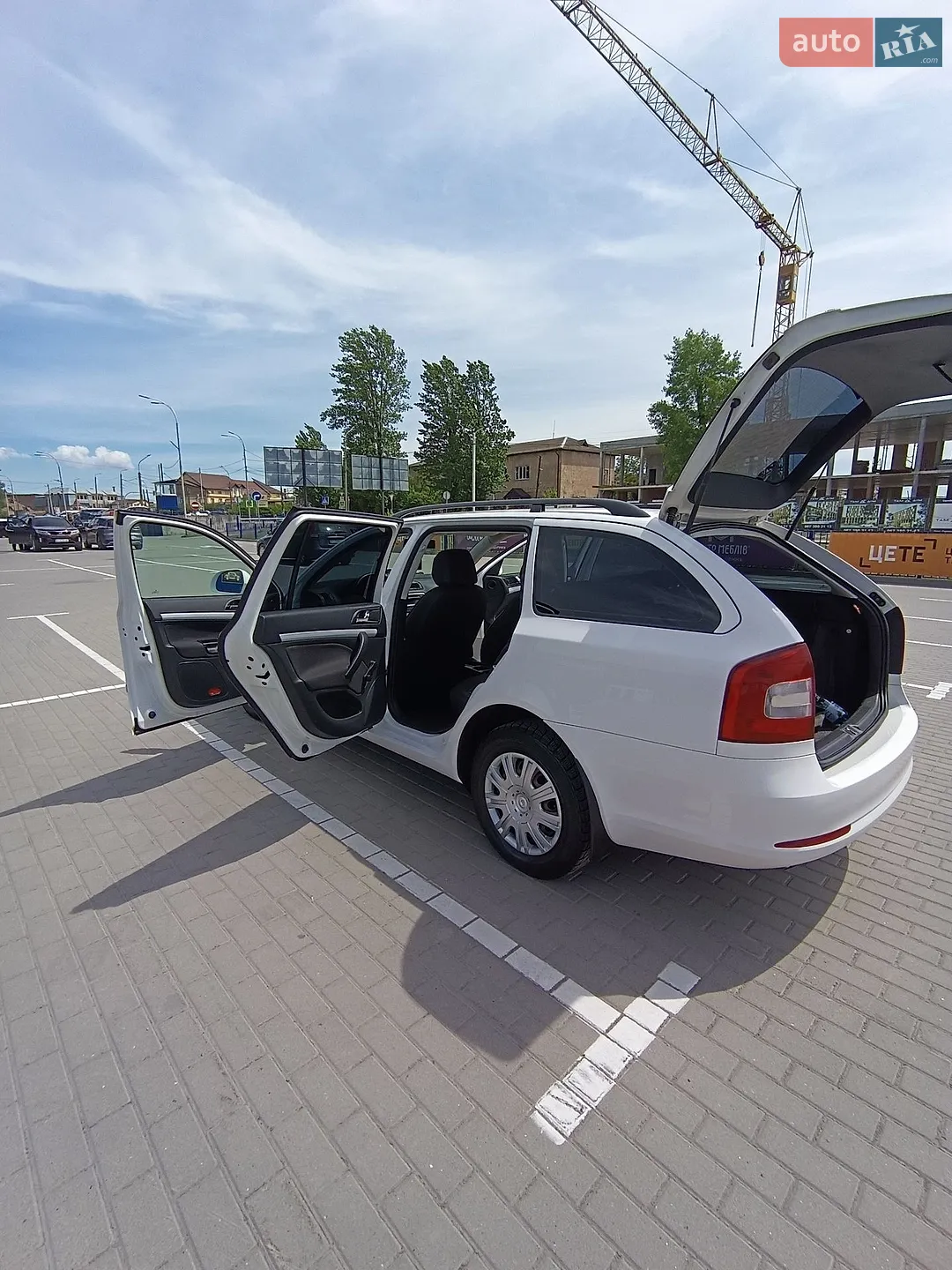 2011 Skoda Octavia - мініатюра 13