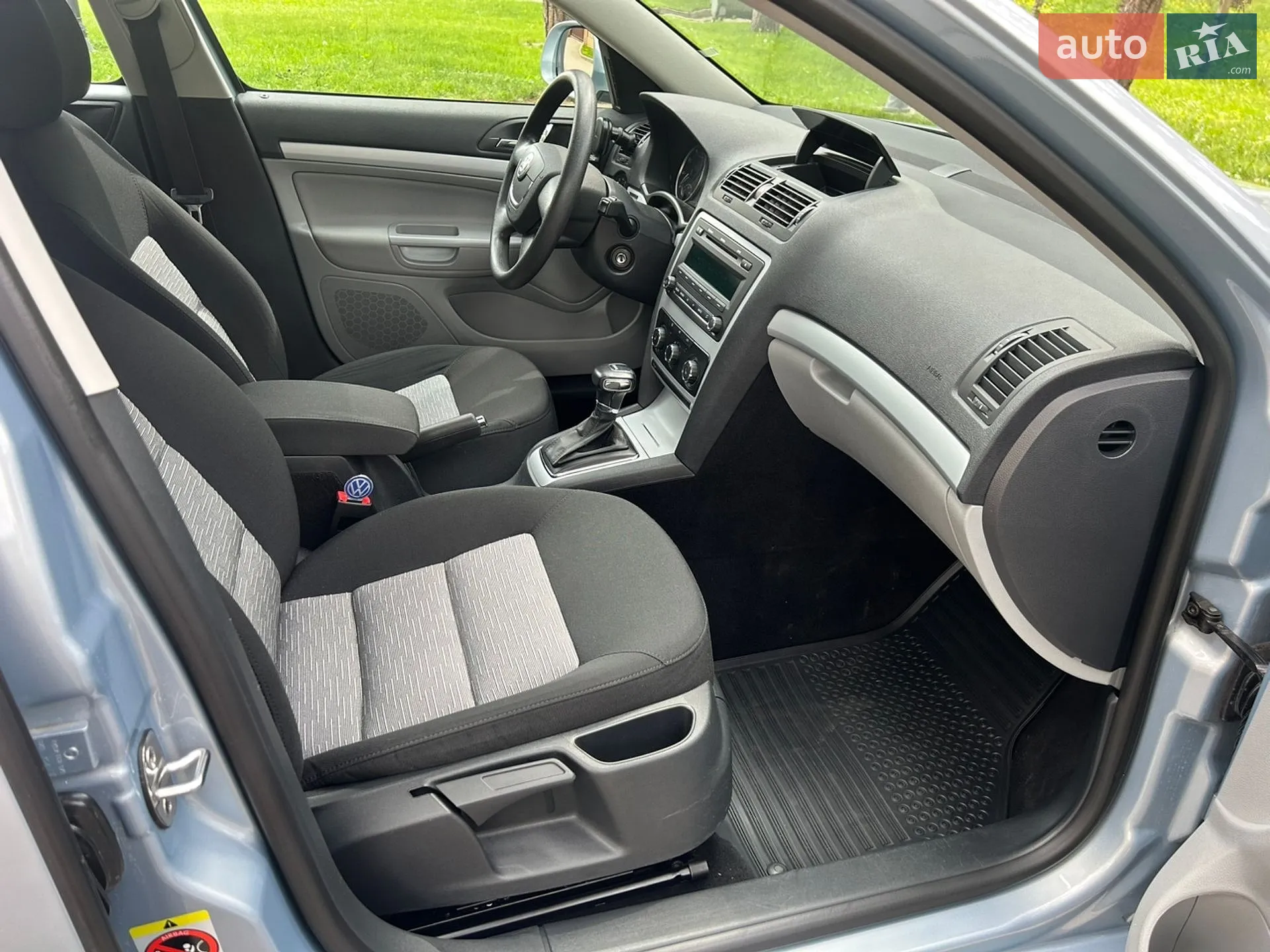 2010 Skoda Octavia - мініатюра 36