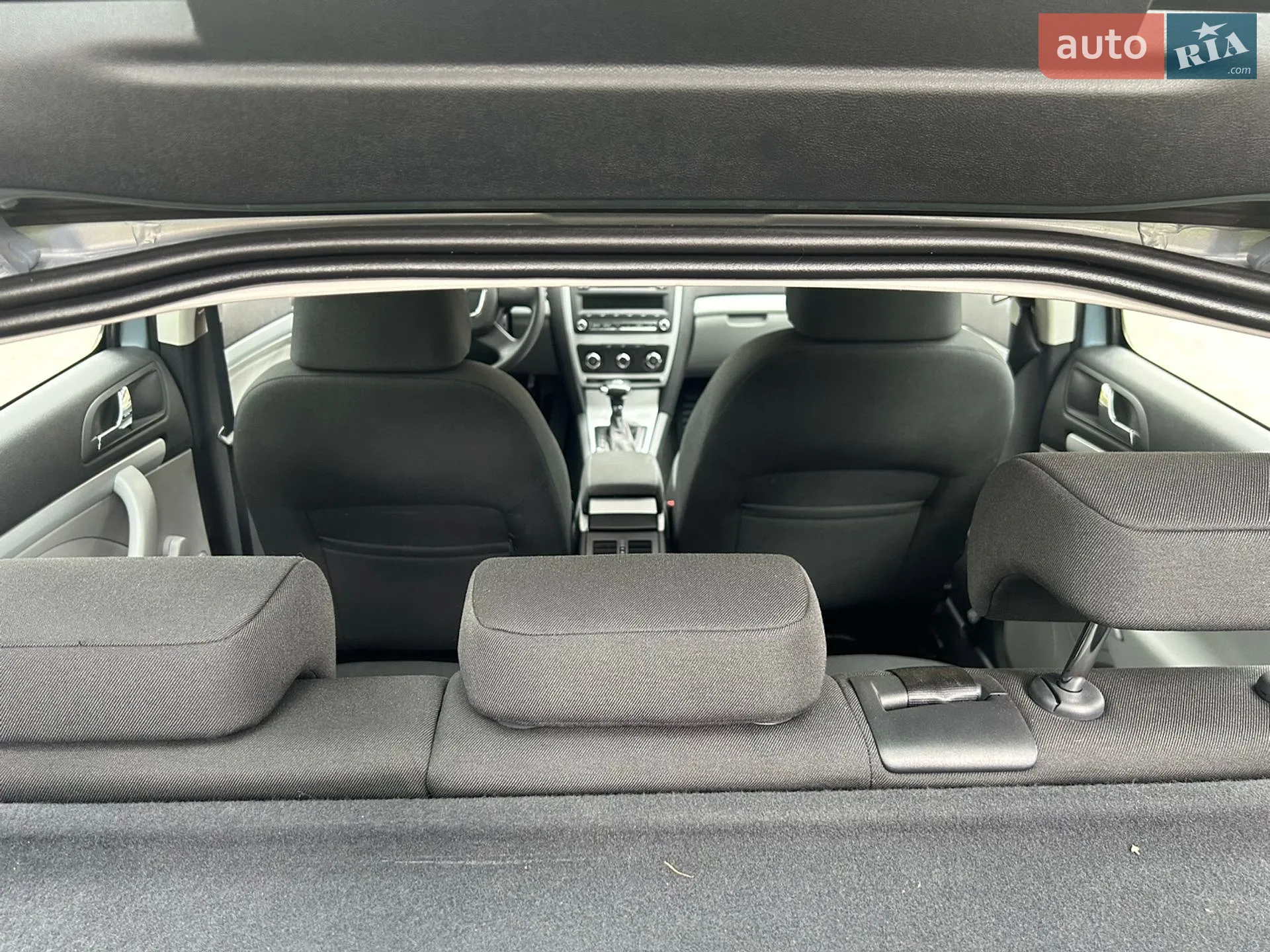 2010 Skoda Octavia - мініатюра 41