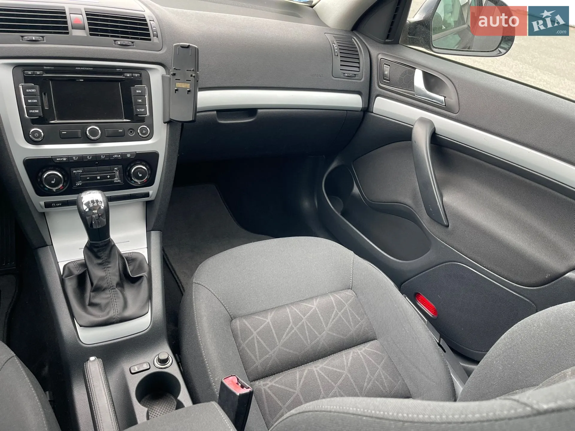 2011 Skoda Octavia - мініатюра 27