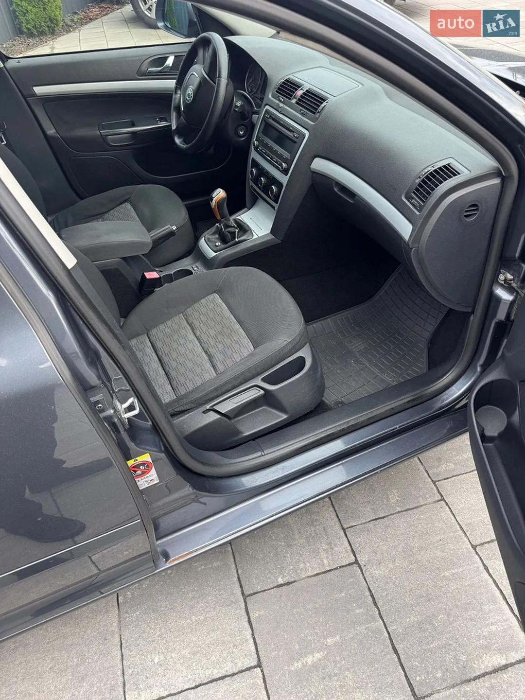 2011 Skoda Octavia - мініатюра 13