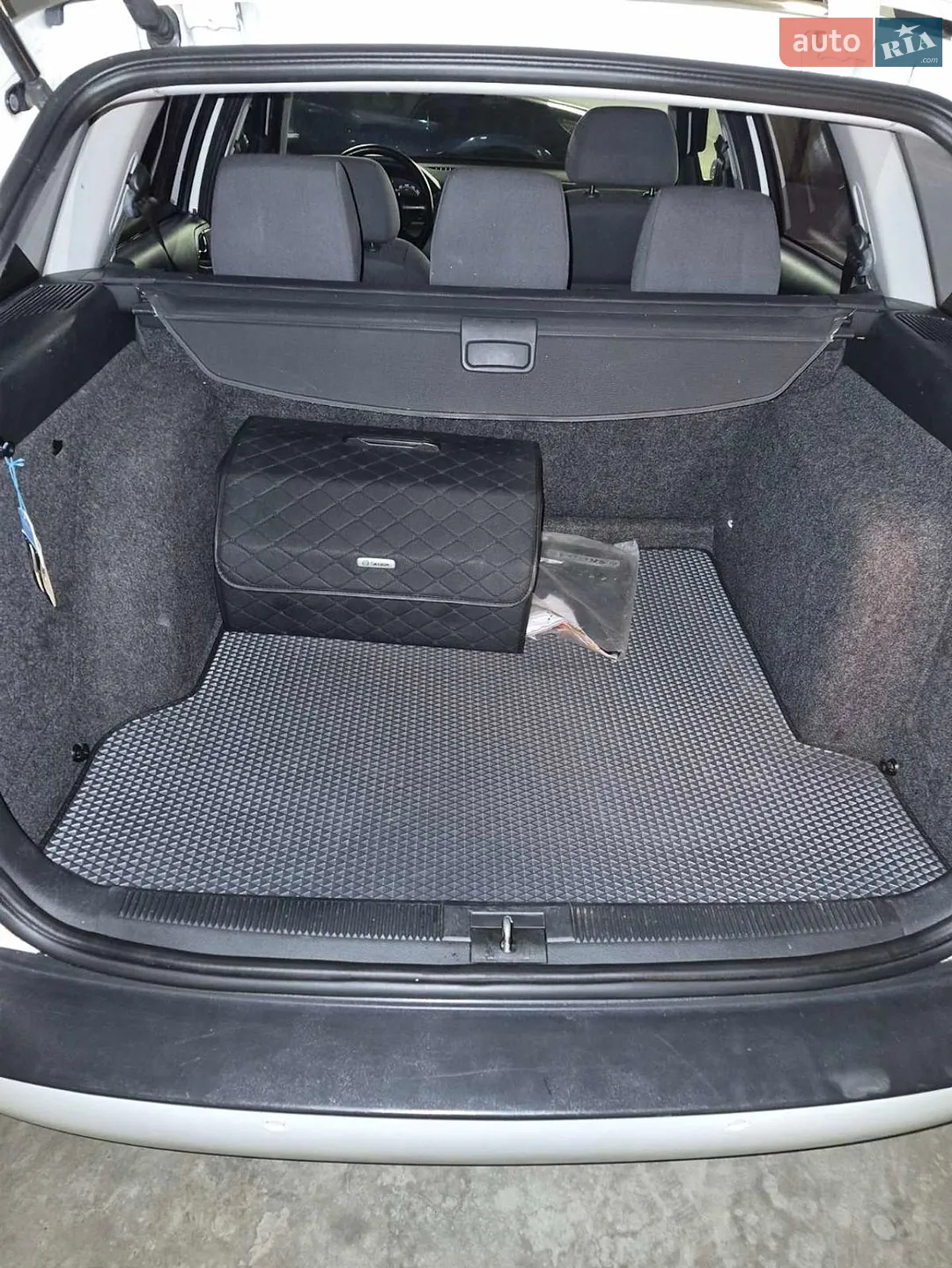 2010 Skoda Octavia - мініатюра 26