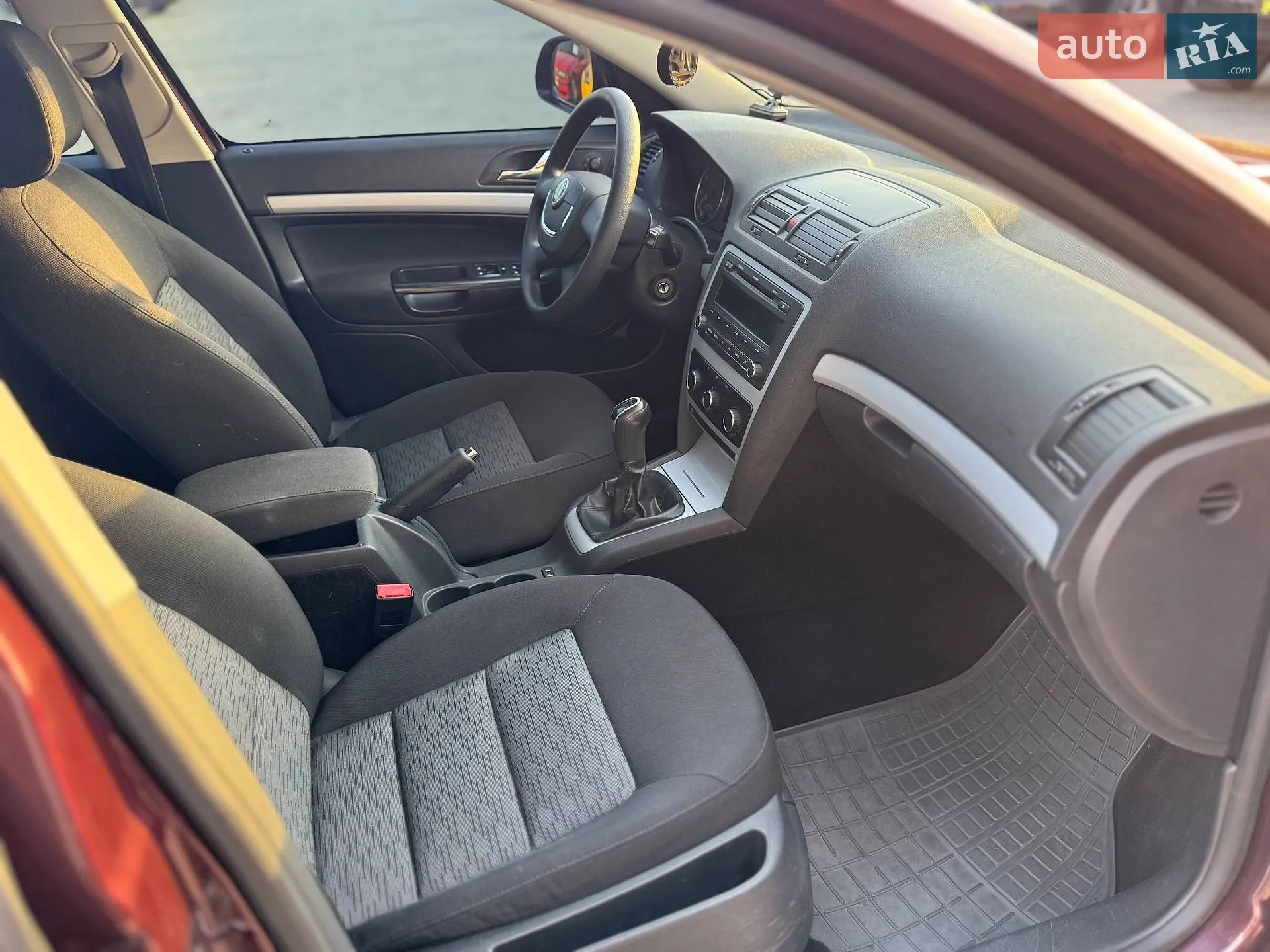 2011 Skoda Octavia - мініатюра 5