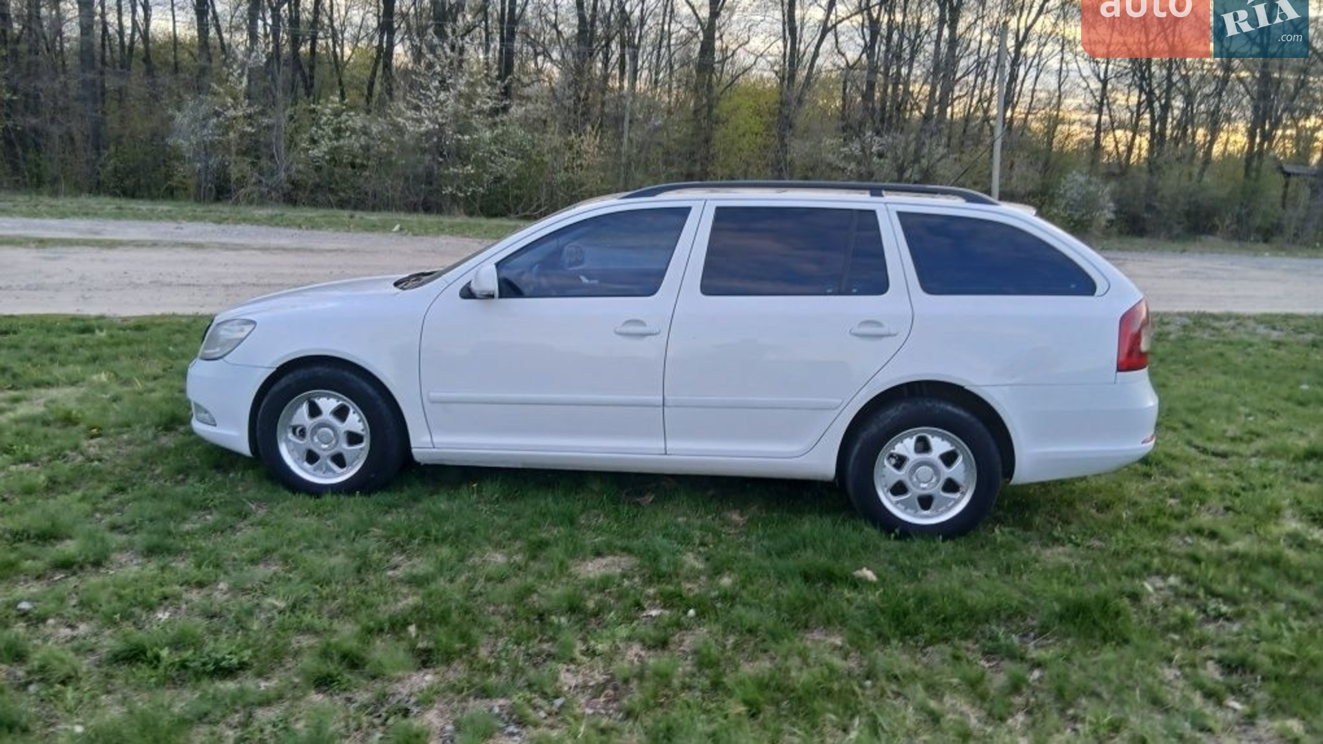 2011 Skoda Octavia - мініатюра 10