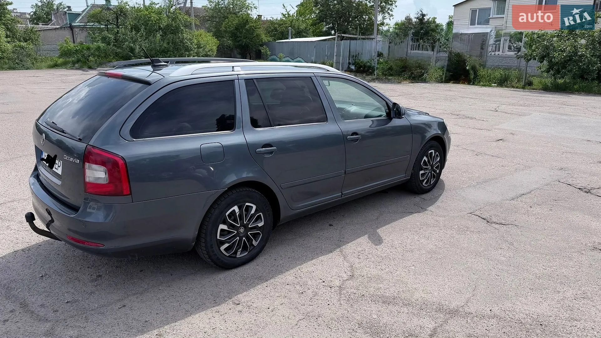 2010 Skoda Octavia - мініатюра 3