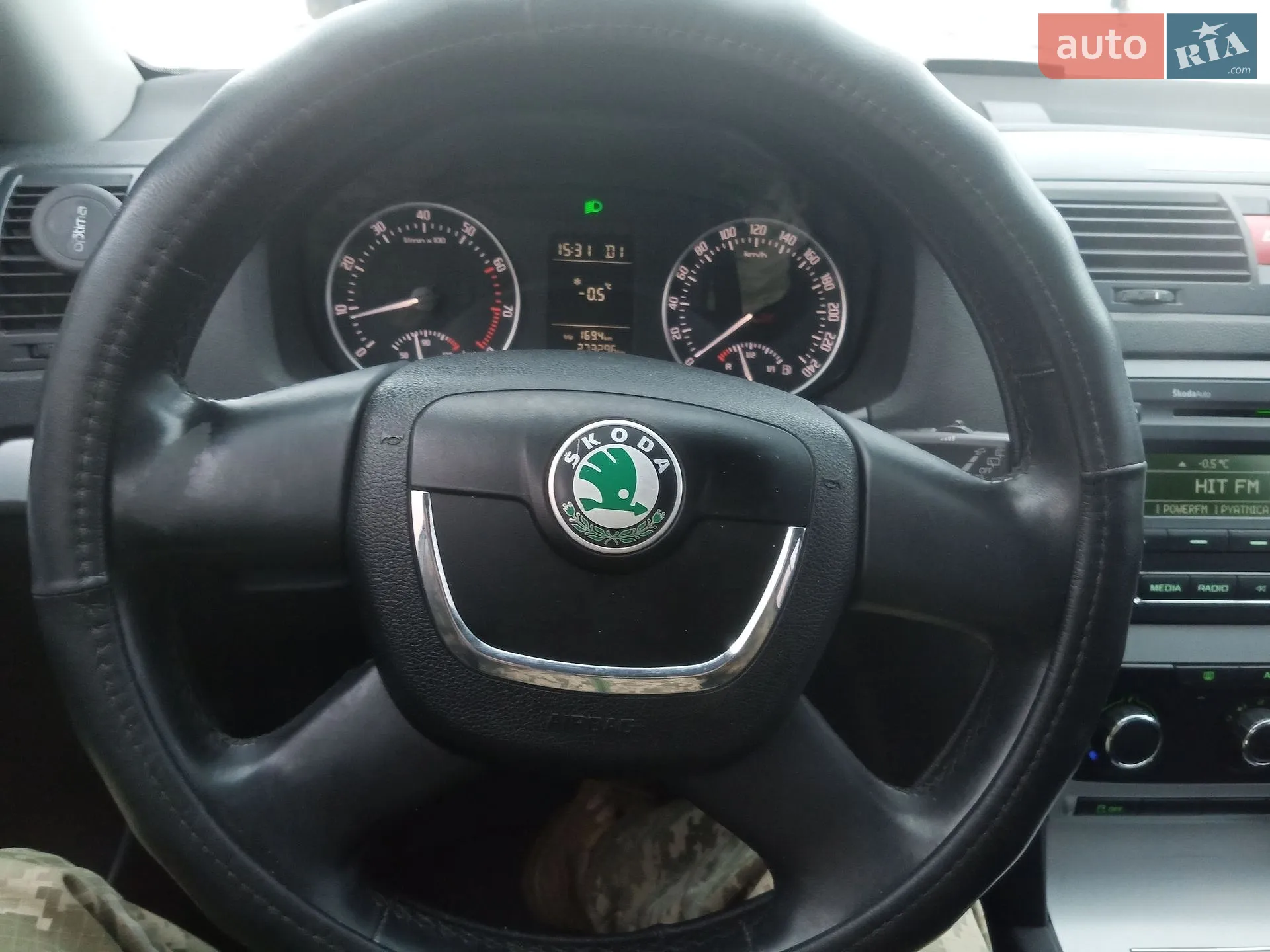 2010 Skoda Octavia - мініатюра 8