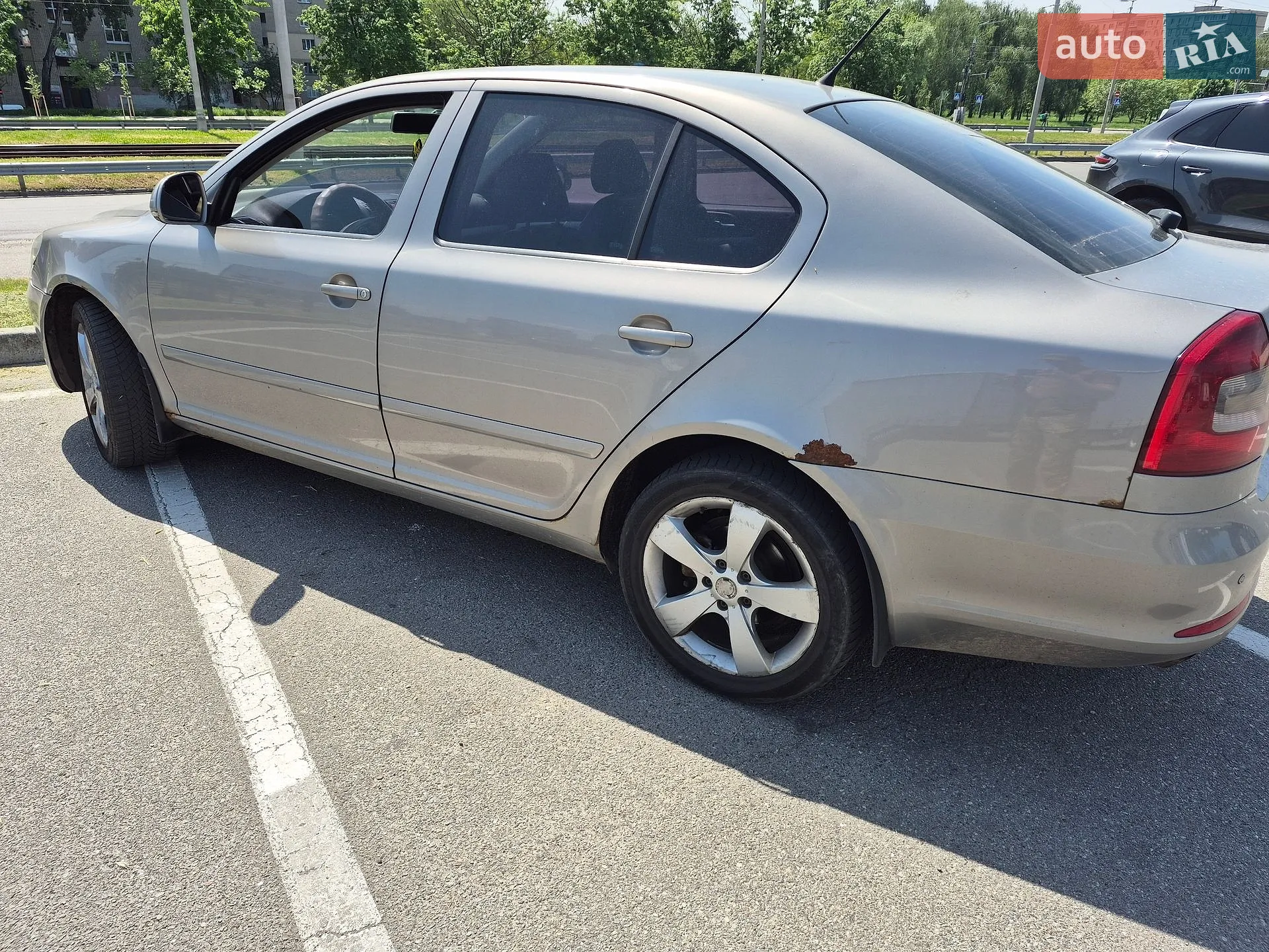 2010 Skoda Octavia - мініатюра 12