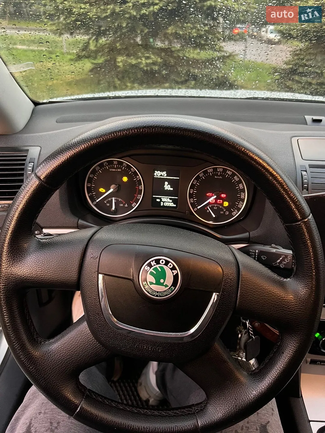 2010 Skoda Octavia - мініатюра 18