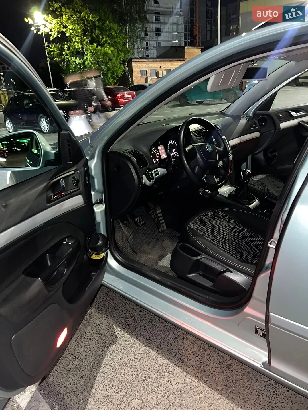 2010 Skoda Octavia - мініатюра 21