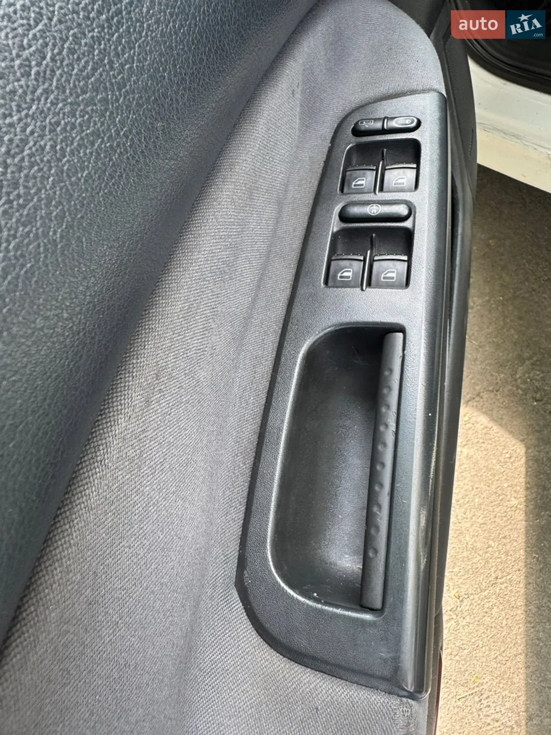 2010 Skoda Octavia - мініатюра 17