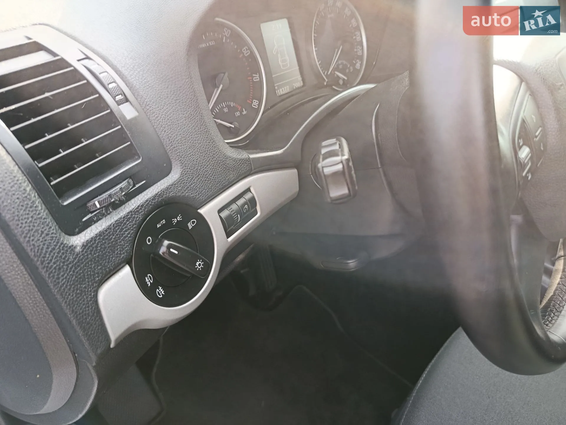 2013 Skoda Octavia - мініатюра 15