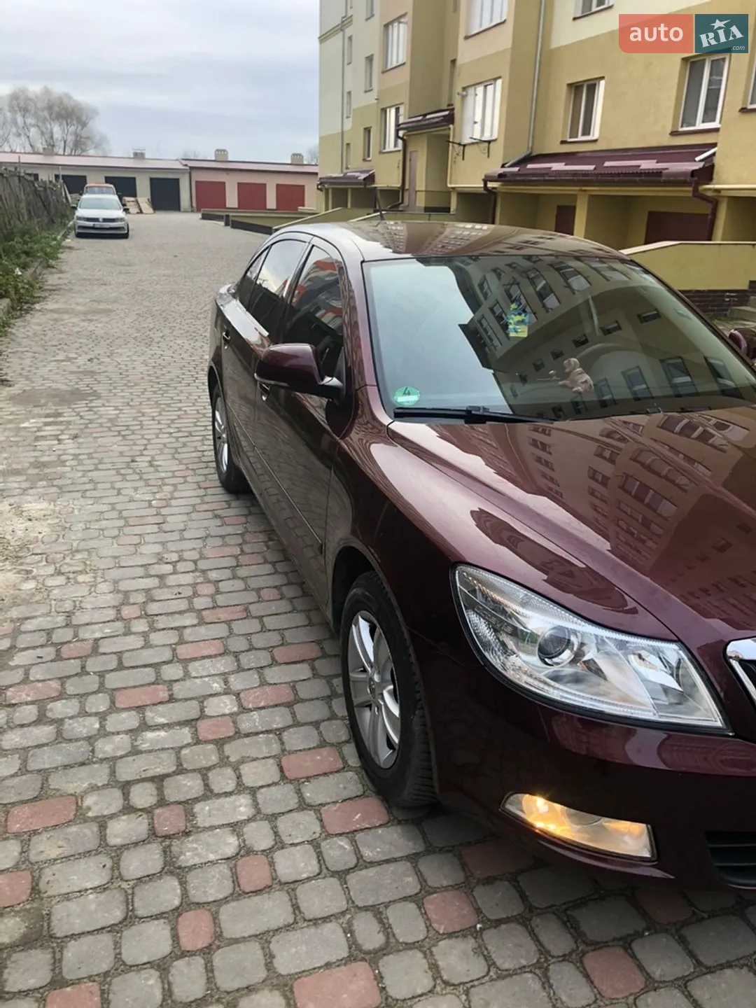 2010 Skoda Octavia - мініатюра 3