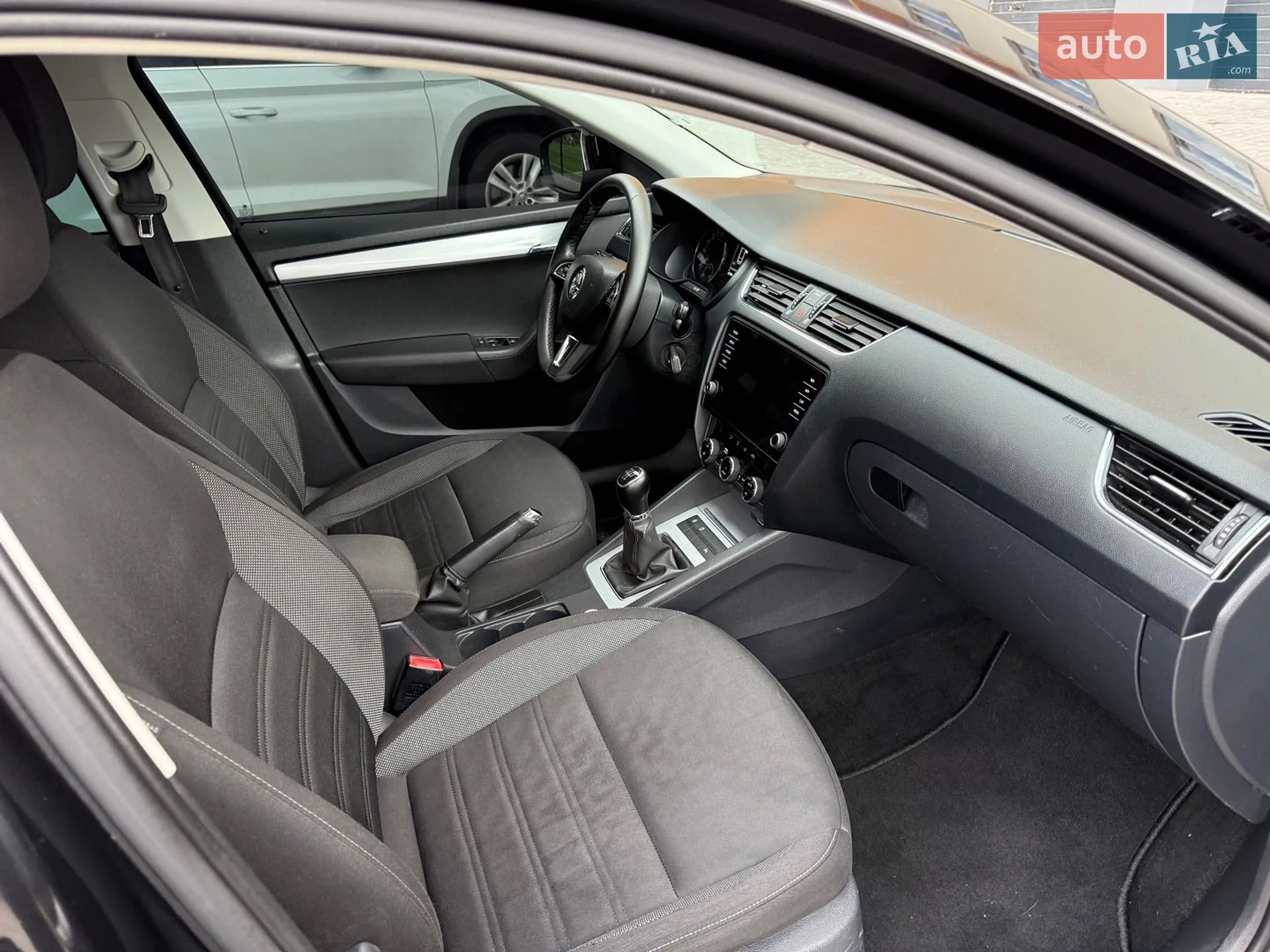 2018 Skoda Octavia - мініатюра 32
